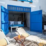 Hébergement de vacances Aquanis Anchored, Sea Front House, *