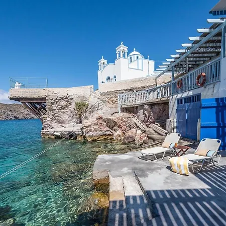Aquanis Anchored, Sea Front House, Holiday home