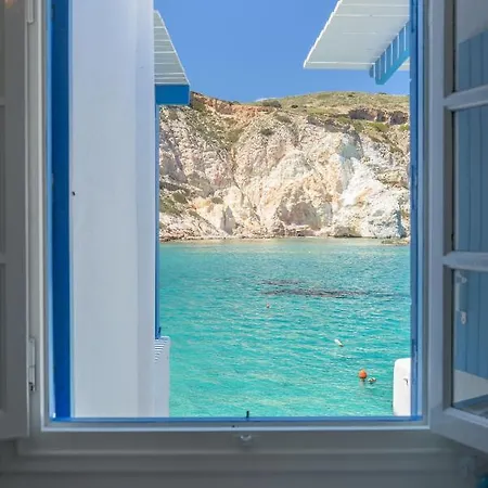 Vakantiehuis Aquanis Anchored, Sea Front House,