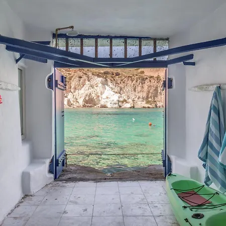 Semesterbostad Aquanis Anchored, Sea Front House, *